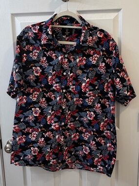Guinness Navy Blue Tropical Floral Hawaiian Button-Down Shirt